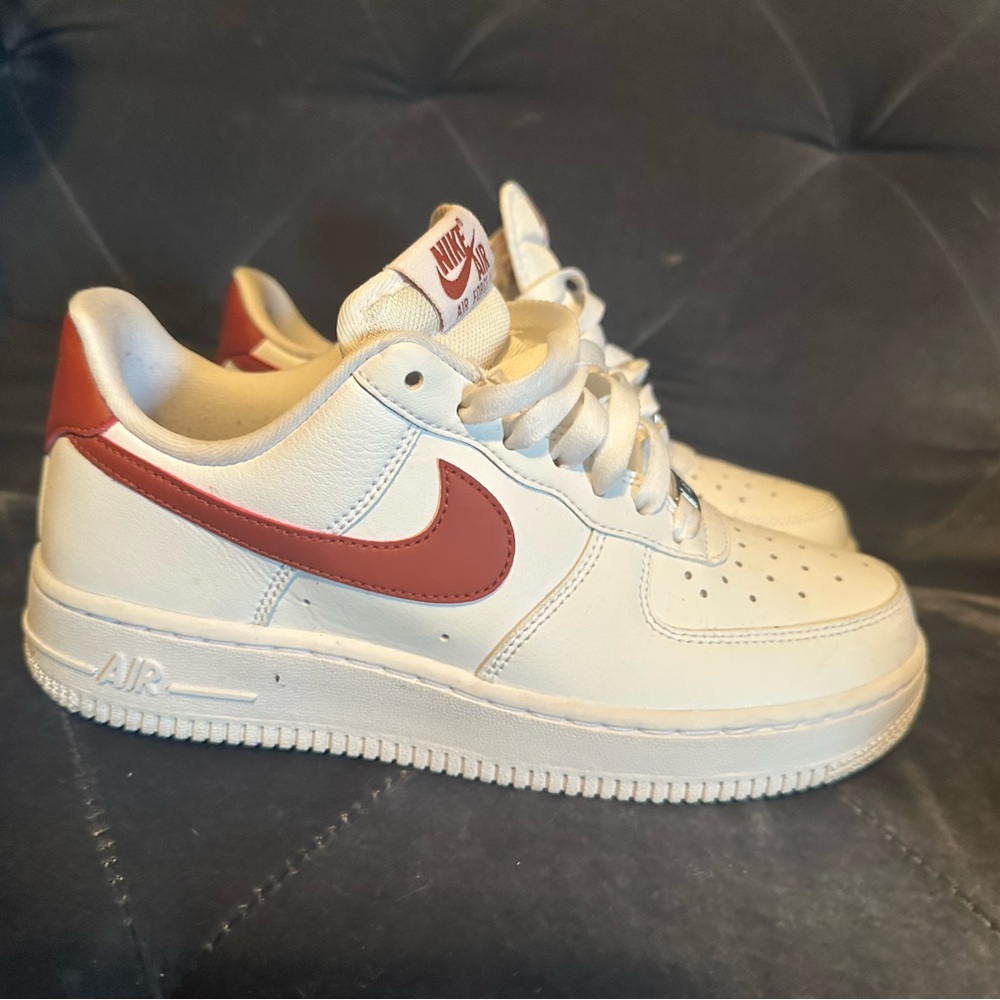 Nike Women's Air Force 1 '07 Shoes